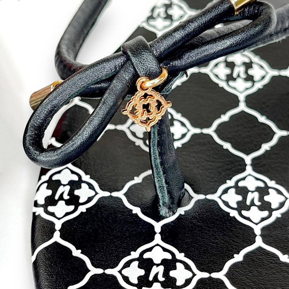 Nanette Nanette Lepore Black Melanie Flip Flop Size 9.5 - Picture 3 of 4